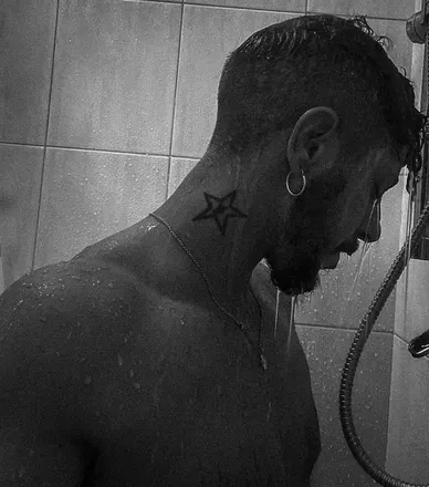 OnlyFans account  v.ash avatar 1
