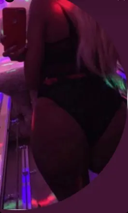 OnlyFans cuenta iam_sosophie header 2