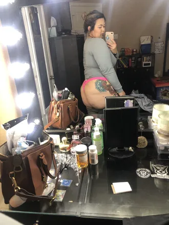 OnlyFans cuenta hotwife1995 header 2