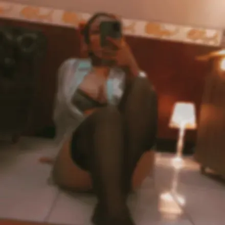 OnlyFans account  yonelvis header 1