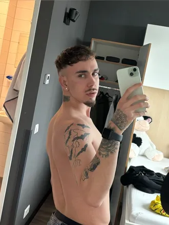 OnlyFans cuenta vedireal header 2