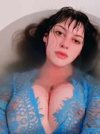 OnlyFans cuenta emmalee_iris avatar 1
