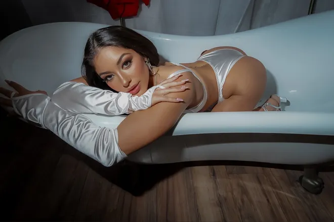 OnlyFans cuenta sunkisseddivinedream header 2