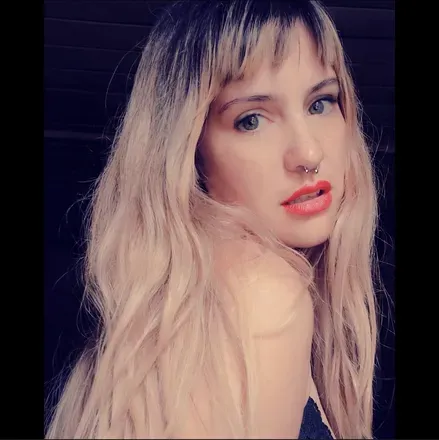 OnlyFans cuenta savethequeenbee avatar 1