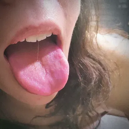 OnlyFans de hellaassbella