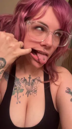 OnlyFans cuenta oooatmylk header 2