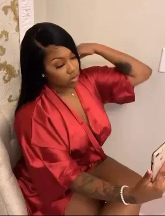 OnlyFans cuenta pocaxmonroe avatar 1