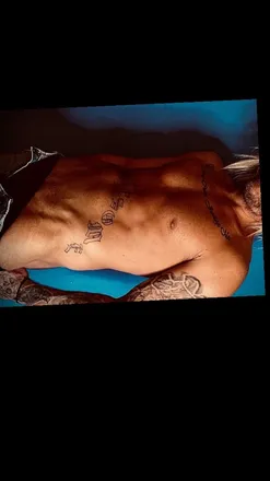 OnlyFans cuenta lovegameshippie header 2