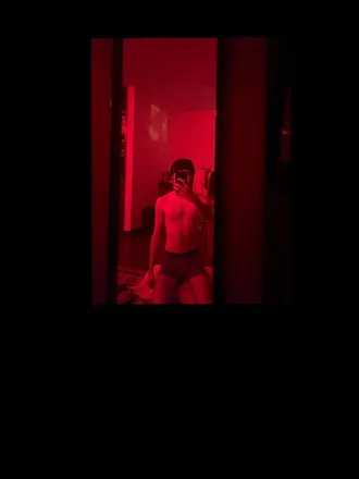 OnlyFans cuenta big-dick-twink header 2