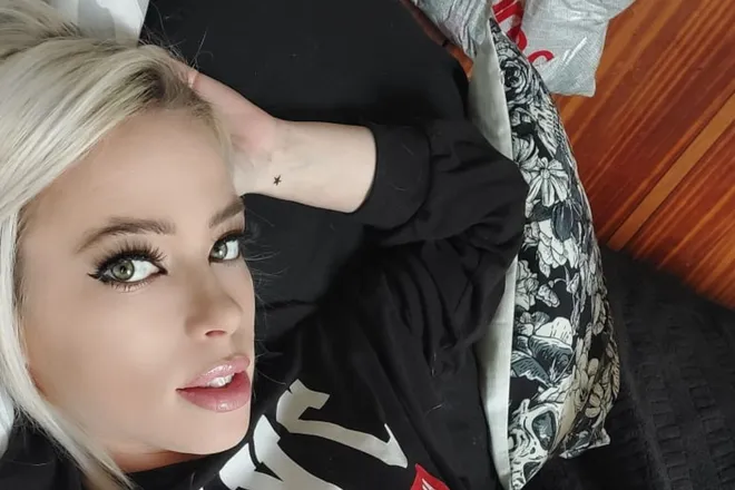 OnlyFans cuenta bailey.rae.vip header 2