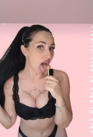 OnlyFans account  alanasmr avatar 1