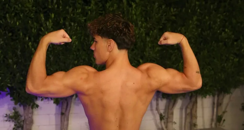 OnlyFans account  opash header 2