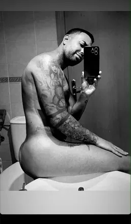 OnlyFans cuenta krisknario avatar 1