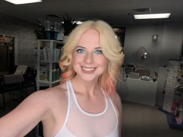 OnlyFans account  phoenixxxstar avatar 1