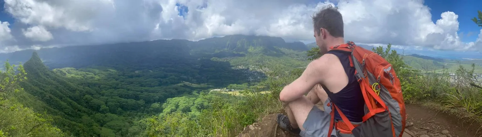 OnlyFans account  oliverclotheson header 2