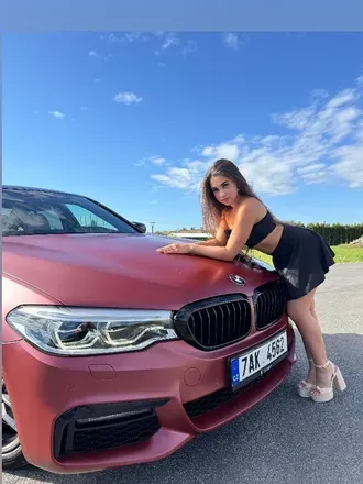 OnlyFans account  suziluna header 2