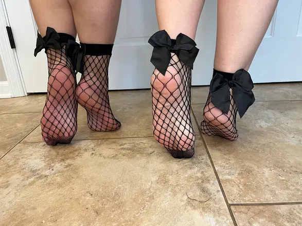 OnlyFans cuenta twomomsfourfeet2022 avatar 1