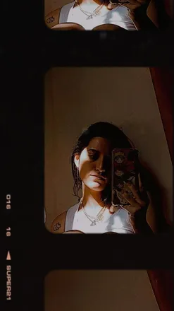 OnlyFans cuenta kari0001 header 2
