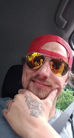 OnlyFans cuenta tattedhippie420 avatar 1