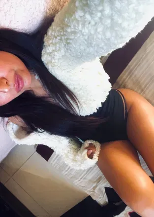 OnlyFans account  missdomvale header 2