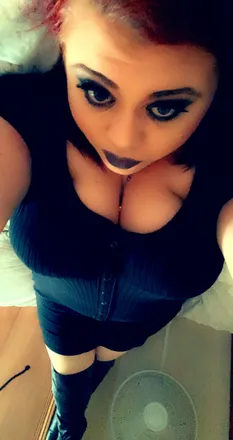 OnlyFans cuenta squishypeanut header 2