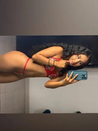 OnlyFans cuenta soyalejandraof header 2