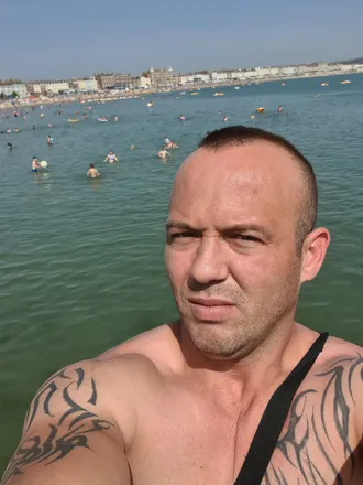 OnlyFans cuenta u217065362 header 2
