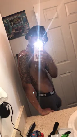 OnlyFans cuenta lowkei header 2
