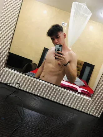 OnlyFans cuenta alex10740124 avatar 1