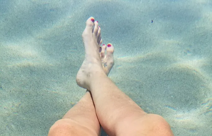 OnlyFans cuenta cammiesfeet1 header 2