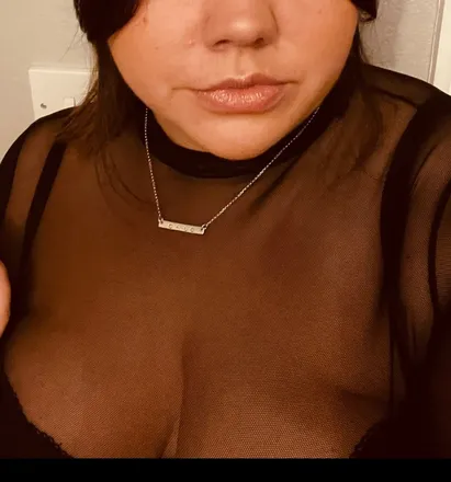 OnlyFans account  curvynaughtybritishwife header 2