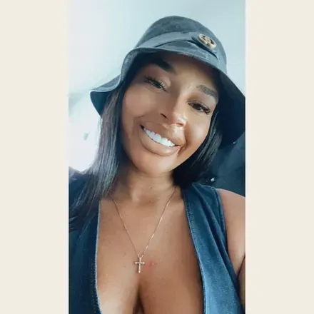 OnlyFans account  iamhoneylove200 avatar 1