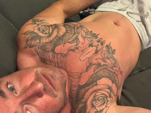 OnlyFans cuenta casualmeathead header 2