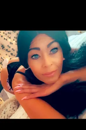 OnlyFans cuenta yenniferpink header 2