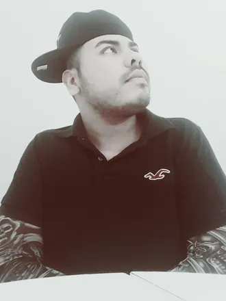 OnlyFans cuenta eduardo070292 header 2