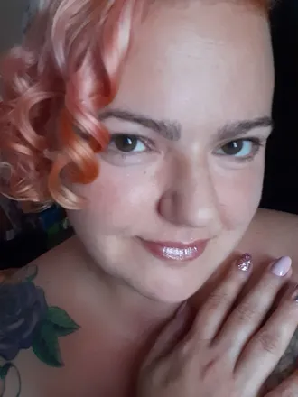 OnlyFans cuenta rachelraspberry header 2