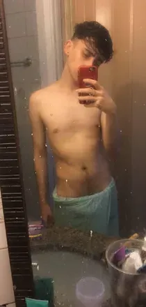 OnlyFans cuenta kinhasz avatar 1