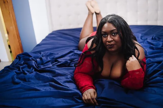 OnlyFans cuenta devine_bbwgoddess header 2