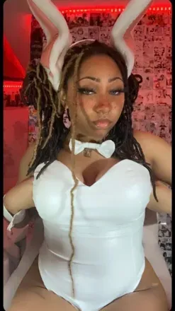 OnlyFans account  bunbunniie avatar 1