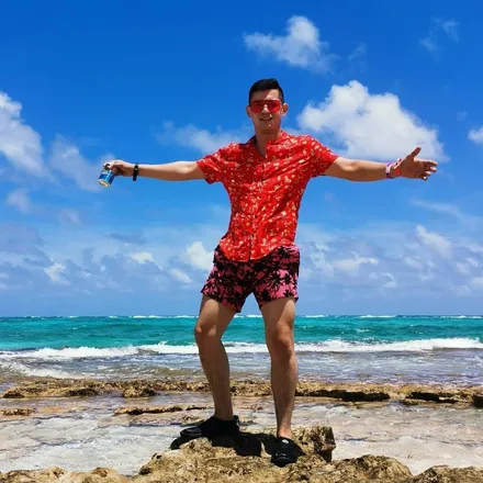 OnlyFans cuenta criscamoficial header 2