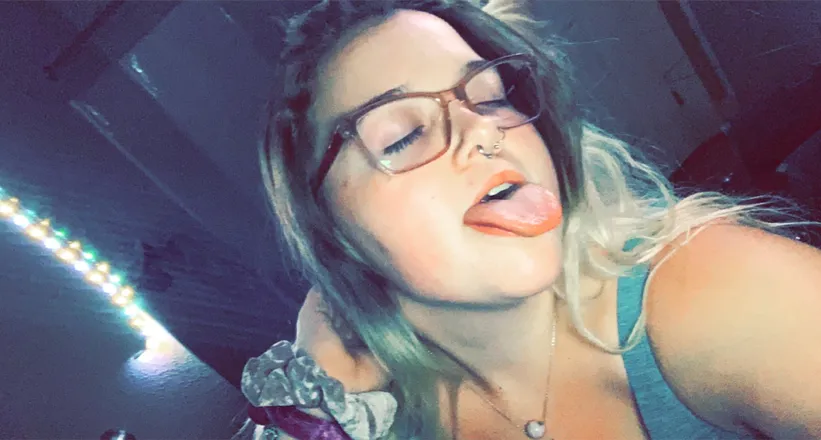 OnlyFans cuenta sammiisaqueen header 2