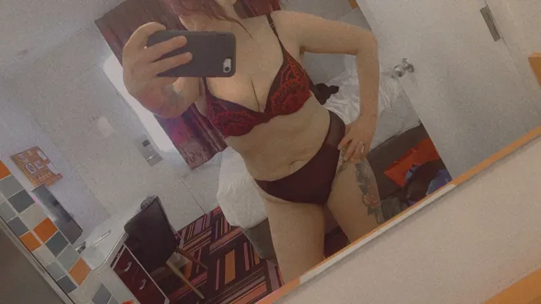 OnlyFans cuenta queenninax header 2