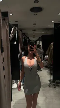 OnlyFans account  she-cute-but-naughty avatar 1