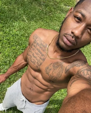 OnlyFans cuenta jamesquane header 2
