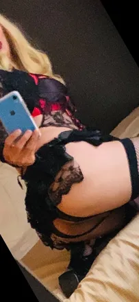 OnlyFans cuenta mercedezbenz0069 header 2