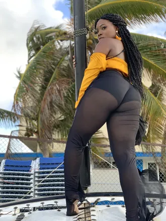 OnlyFans cuenta savageluxury header 2