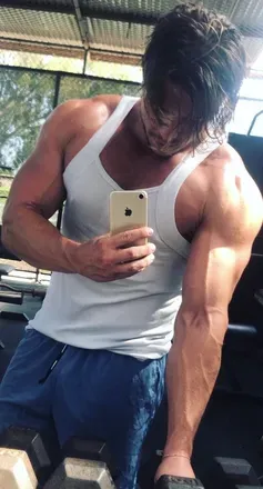 OnlyFans cuenta alpha_derek_free avatar 1