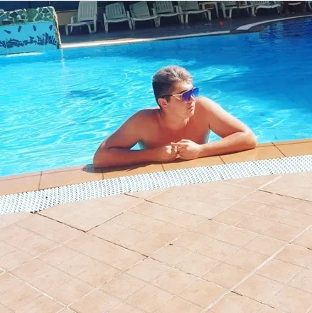 OnlyFans cuenta cosmin4785 header 2