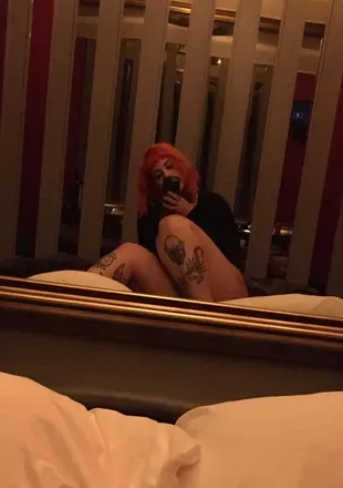 OnlyFans cuenta poisonofhatred header 2