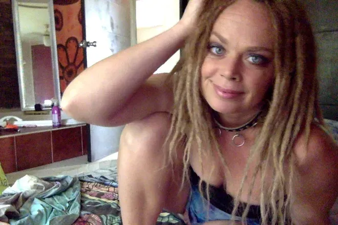 OnlyFans account  zoeflow avatar 1